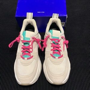 P448-New with Box-size 41 (10.5-11)